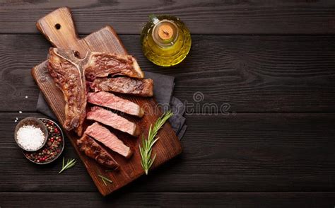 T Bone Grilled Beef Steak Dry Aged Barbecue Porterhouse Steak Medium