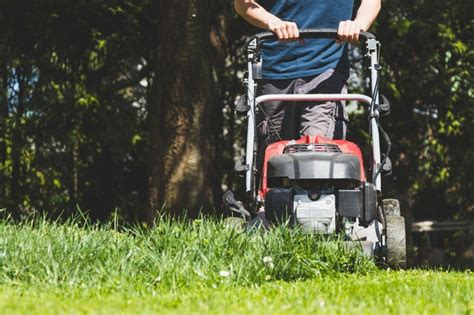 How To Mow A Lawn Top Outdoors Gears