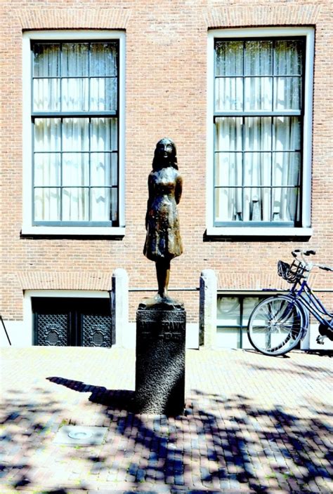 Otto frank was the only survivor of the frank family. Anne Frank Haus in Amsterdam | Amsterdam.info