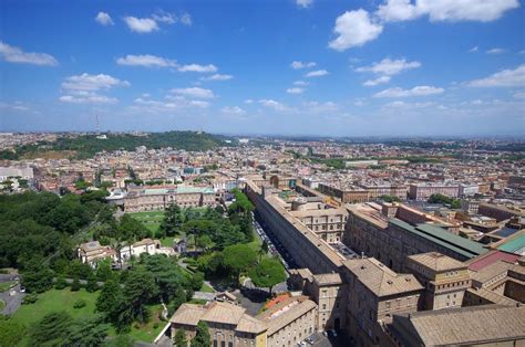 Vista Aérea De Cidade Estado Do Vaticano E Da Roma Imagem De Stock
