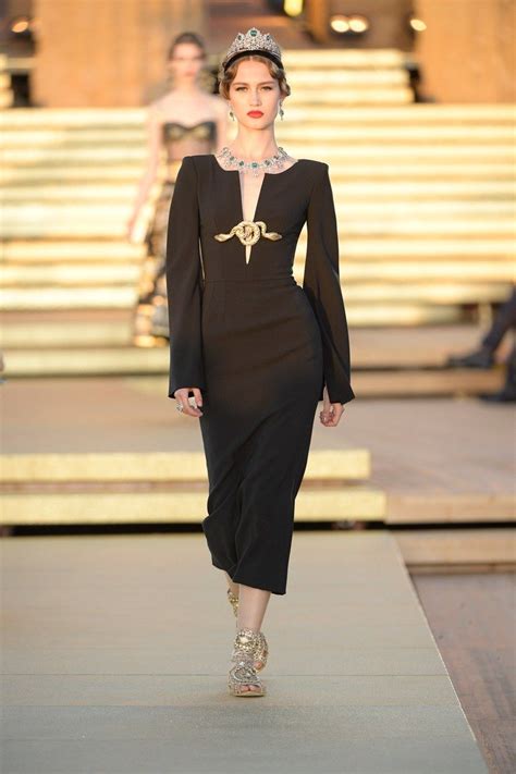 Dolce Gabbana Haute Couture Automne Hiver 2019 2020 Défilé Vogue