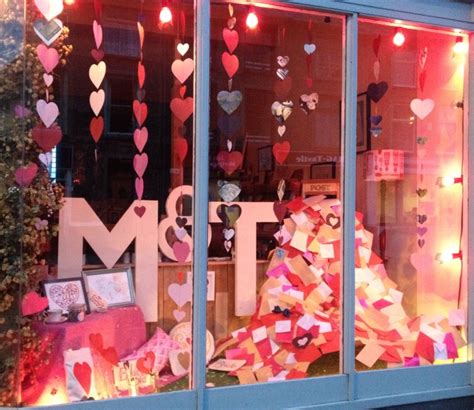 Valentines Window At Glosters 2015 Window Displays Display Ideas