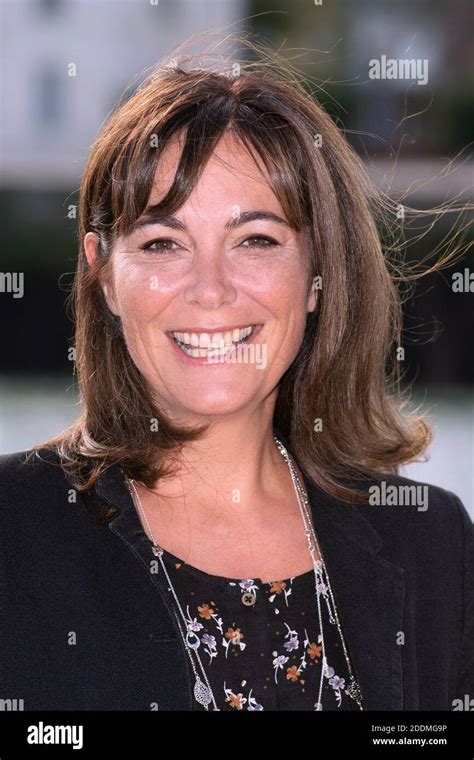 Fiona Dolman Hi Res Stock Photography And Images Alamy
