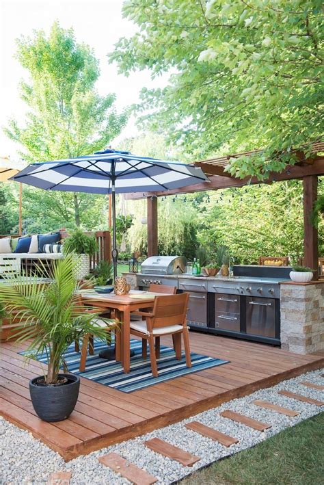 Cool 47 Incredible Outdoor Kitchen Design Ideas On Backyard