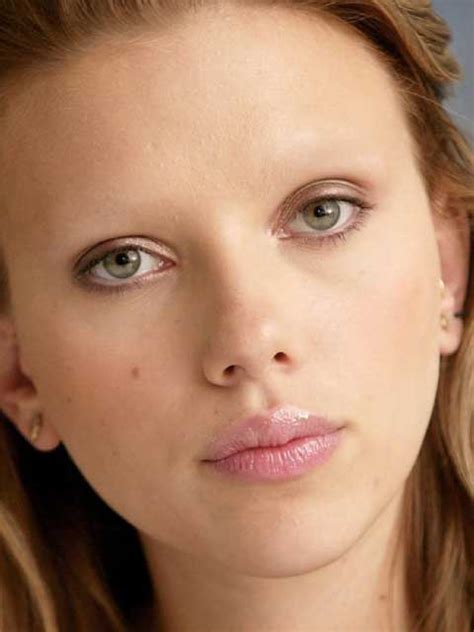 Celebrities Without Eyebrows 25 Photos