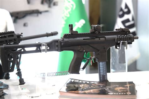 Beretta The Pmx Submachine Gun Will Equip The Saudi Royal Guard Edr