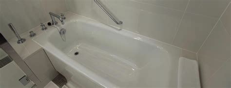 Right now for a bathtub refinishing project there are 50 companies in and around los angeles ready to help you get the job done. Bathtub refinishers Chicago | Bathtub Refinishing ...
