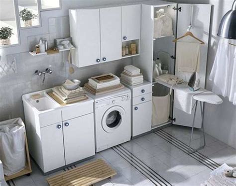 È comune trovare api che cercano acqua vicino alle piscine e vicino ai bordi dei bagni per uccelli. Come arredare bagno lavanderia piccolo mobile lavandino ...