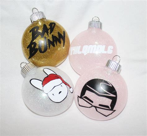 Bad Bunny Christmas Ornament Yhlqmdlg Yo Perreo Sola Conejo Etsy España