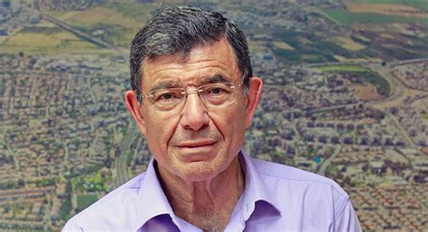 מוקד 105 להגנה על ילדים ברשת. הלך לעולמו יוסי שבו, ראש עיריית נס-ציונה המיתולוגי
