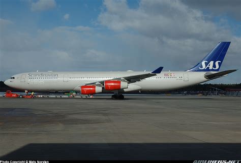 Airbus A340 313 Scandinavian Airlines Sas Aviation Photo 0797832