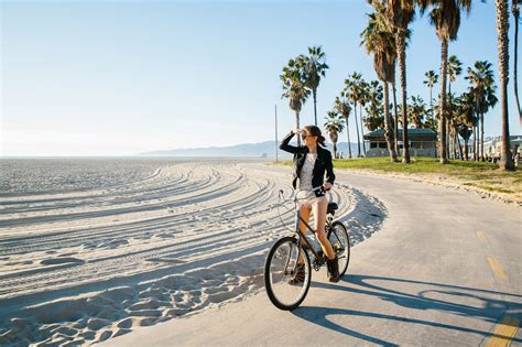 Explore Miles Of LA And OC Beaches With These Bike Rentals Los Angeles Beaches Venice Beach