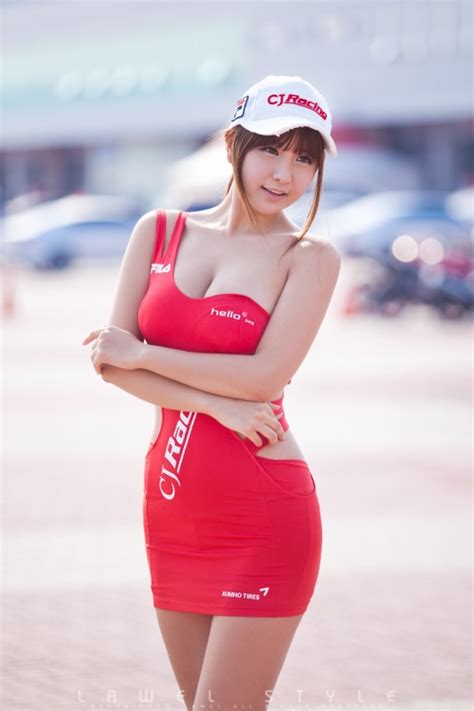 Ryu Ji Hye Sexy Girl Korea Red Skirt At Racing Car Part 1