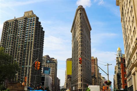 Flatiron Building In New York Where All Artists Are Welcomed Go Guides