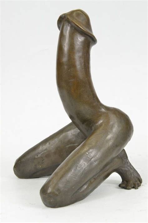 Penis Statue Phnix