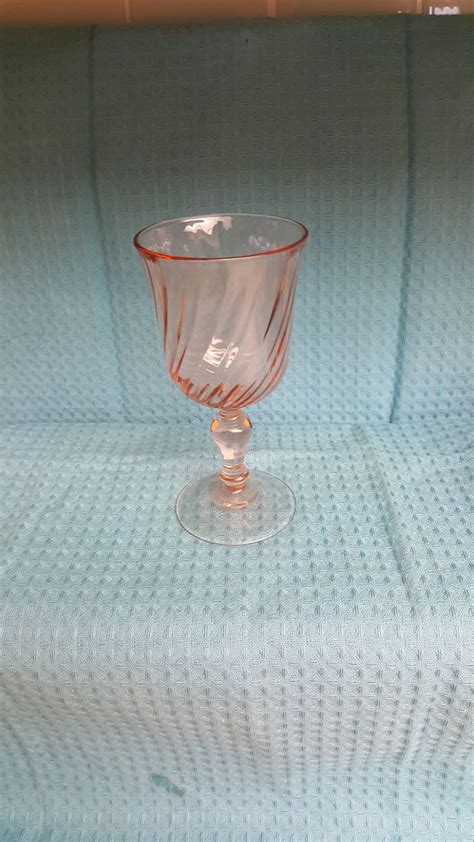 Vintage Pink Rosaline Swirl Wine Glass Arcoroc Luminarc Etsy Wine