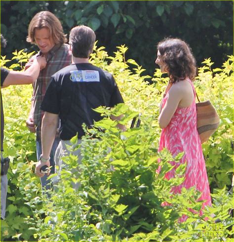 Liane Balaban Supernatural Set With Jared And Jensen Photo 2685773 Jared Padalecki Jensen