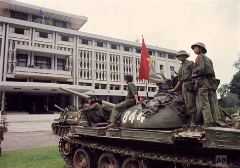 The Fall Of Saigon April 30 1975 The End Of The Vietnam War — Ap Images Spotlight