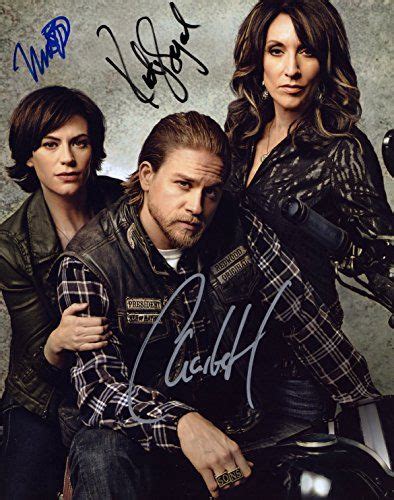 Charlie Hunnam Katey Sagal And Maggie Siff In Person Sign