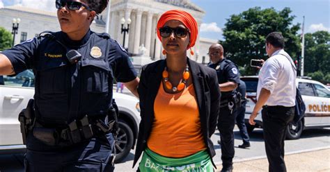 Rep Ilhan Omar Among 17 Lawmakers Arrested At Protest Outside Supreme