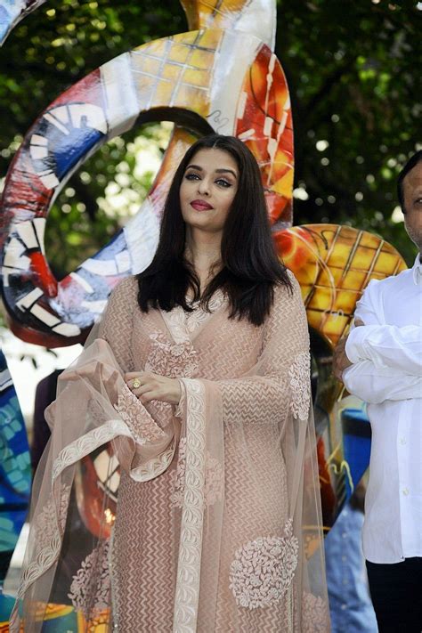 Aishwarya Rai Bachchan Dazzles At Artist Rouble Nagis Event Masala