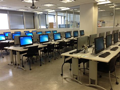 New Computers In Commons Learning Lab Ryerson University Library