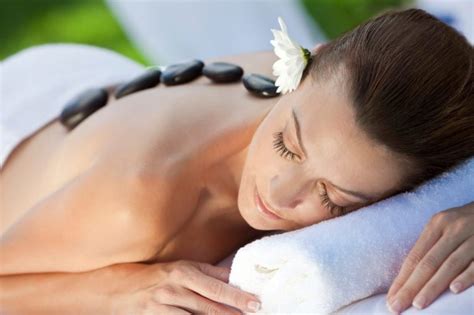 why you should schedule a hot stone massage at spavia day spa