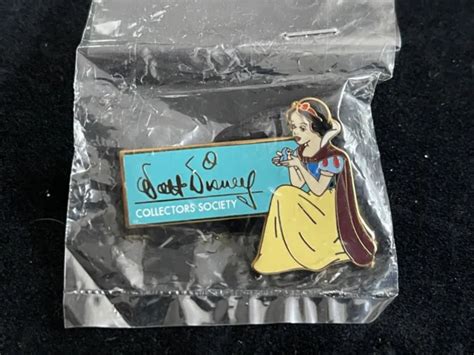 Walt Disney Collectors Society Snow White Pin Badge 423 Picclick