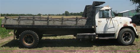 1970 International Loadstar 1600 Flatbed Dump Truck In Maize Ks Item