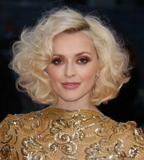 20 Chic And Beautiful Curly Bob Hairstyles We Adore
