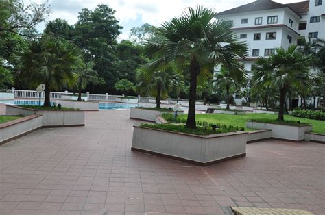 Tidak hanya proses jual beli rumah dan tanah yang semakin pesat, sewa menyewa rumah pun. ~Be Elegant~: Rumah di Shah Alam fully furnish untuk di sewa