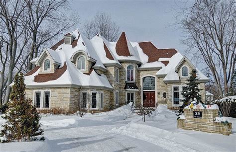 House of the Week: 29 Rue les Cedres, Laval, Quebec (PHOTOS) -- Point2 Homes