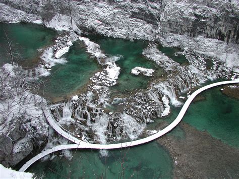 Bucketlist Plitvice Lakesnational Park Croatia Fullnomad