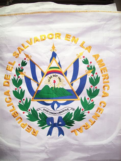All Sizes Escudo Bordado De El Salvador Flickr Photo Sharing