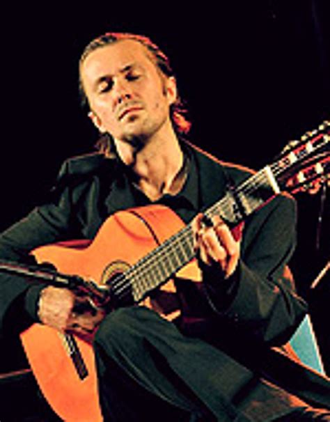 A Guitar In His Hands Flamenco In His Soul Spectatorsmesk
