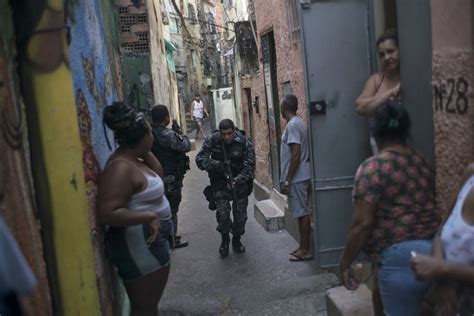 Gangs And Police Battle For Control Of Rio S Slums