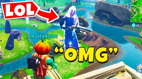 So We Trolled Players With The Giant Glitch In Fortnite Youtube