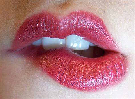 Red Lipstick Closeup Lipstick Mouths Biting Lip Juicy Lips Hd Wallpaper Rare Gallery