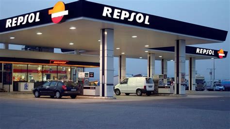 Repsol Aprovecha Sus Gasolineras Para La Batalla De Descuentos En La