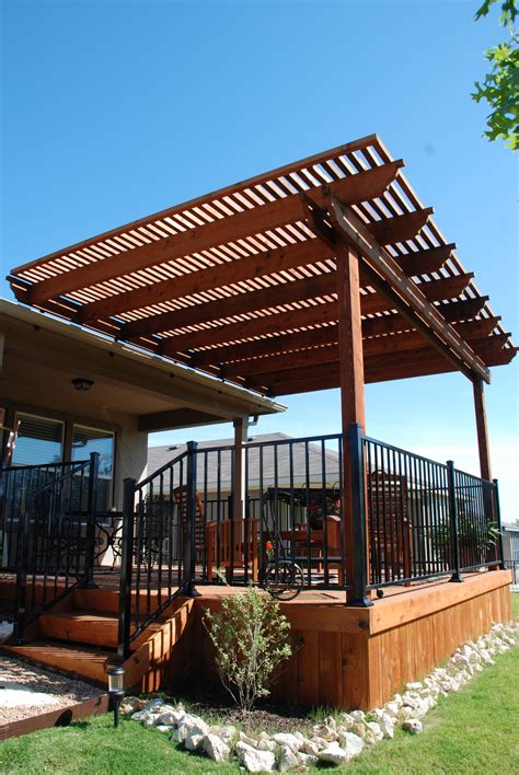 Cedar Deck And Pergola Pergola Deck With Pergola Backyard