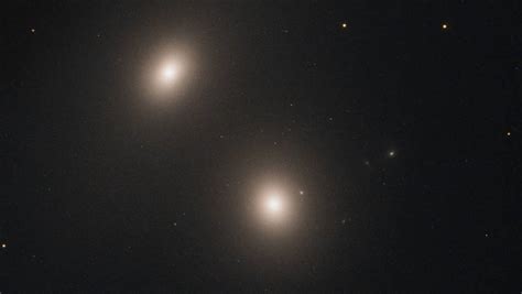 Hubble Spots Ngc 547 An Energetic Elliptical Galaxy Spaceref