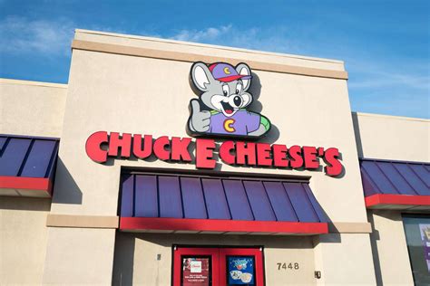 Chuck E Cheese Approaches Bankruptcy Could Close All Stores