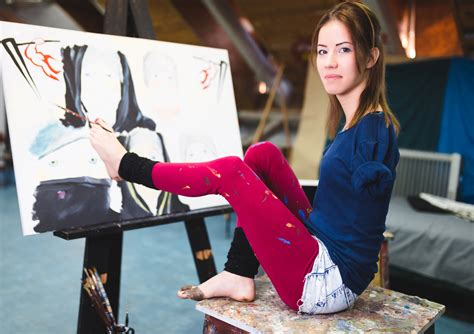 Artists Who Paint With Their Feet Have Maps Of Their Toes In The Brain