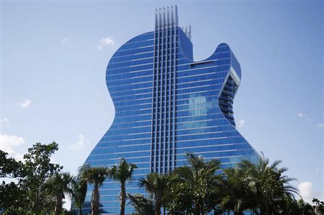 world s first guitar shaped hotel opens its doors in florida travel feed