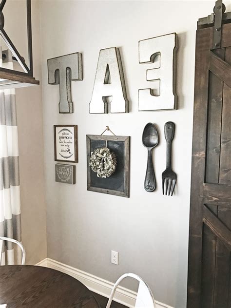 15 The Best Rustic Wall Accents