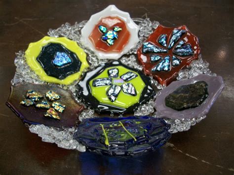 Glass Fused Flower Dish Glass Fusing Projects Paint Your Own Pottery Art Paint Painting