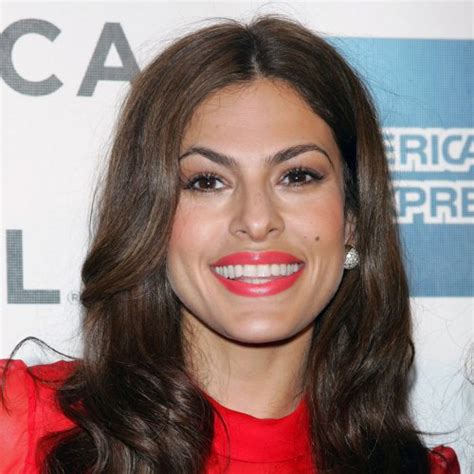 Eva Mendes Takes Off Her Makeup And Shocks Fans With Her Face At 49