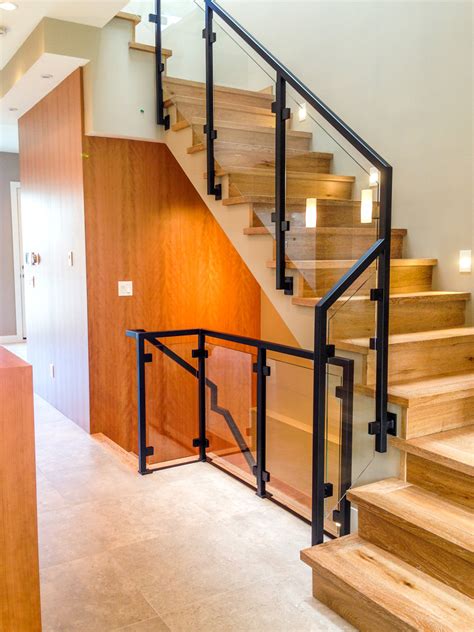 Glass Railing Designs And Installation For Homes In Vancouver