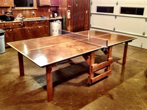 Ping pong tables are an excellent recreation solution for anyone suffering from lack of space due to the simple fact that they can fold up for easy storage. My little brother's first DIY - A ping pong table : DIY