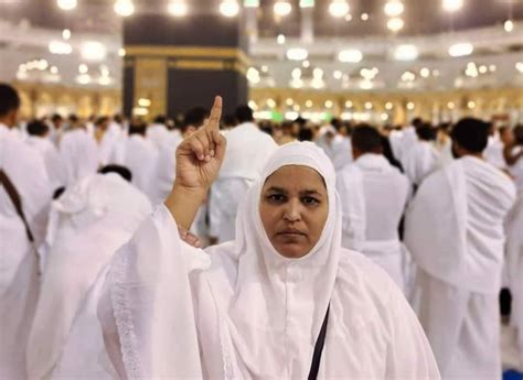 سابری مالا جیہ کنتھن سے فاطمہ بننے والی خوش نصیب خاتون نے خانۂ کعبہ میں کیا اپنے مسلمان بننے کا
